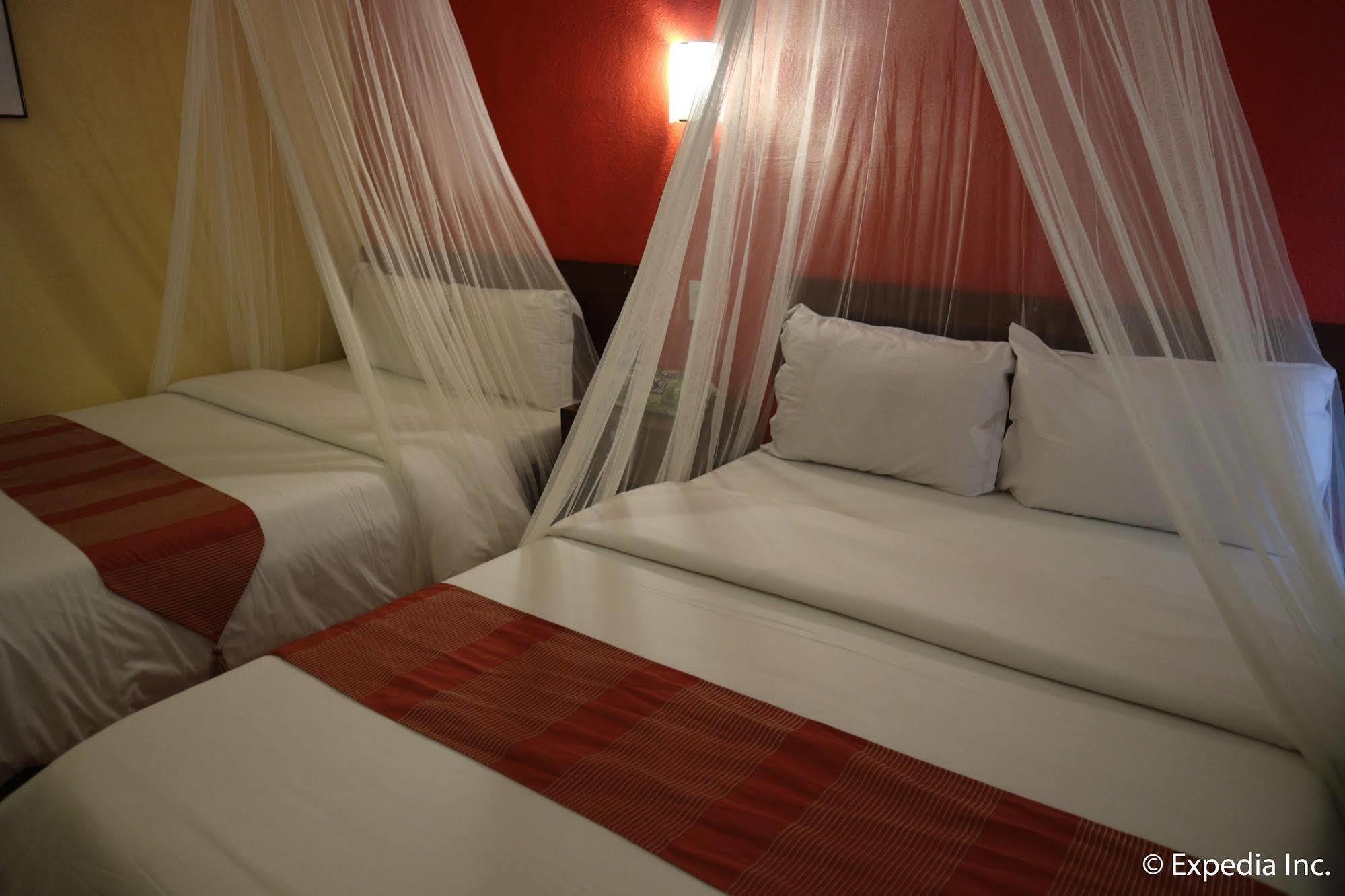 Sun Villa Beachfront Resort&Spa Balabag  Exterior foto
